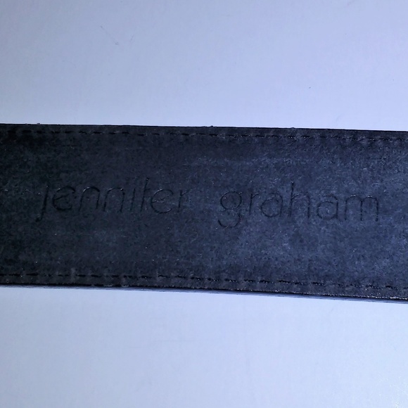 Jennifer Graham black leather etched buckle belt - Picture 7 of 8
